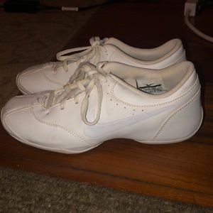 White nike cheer shoes